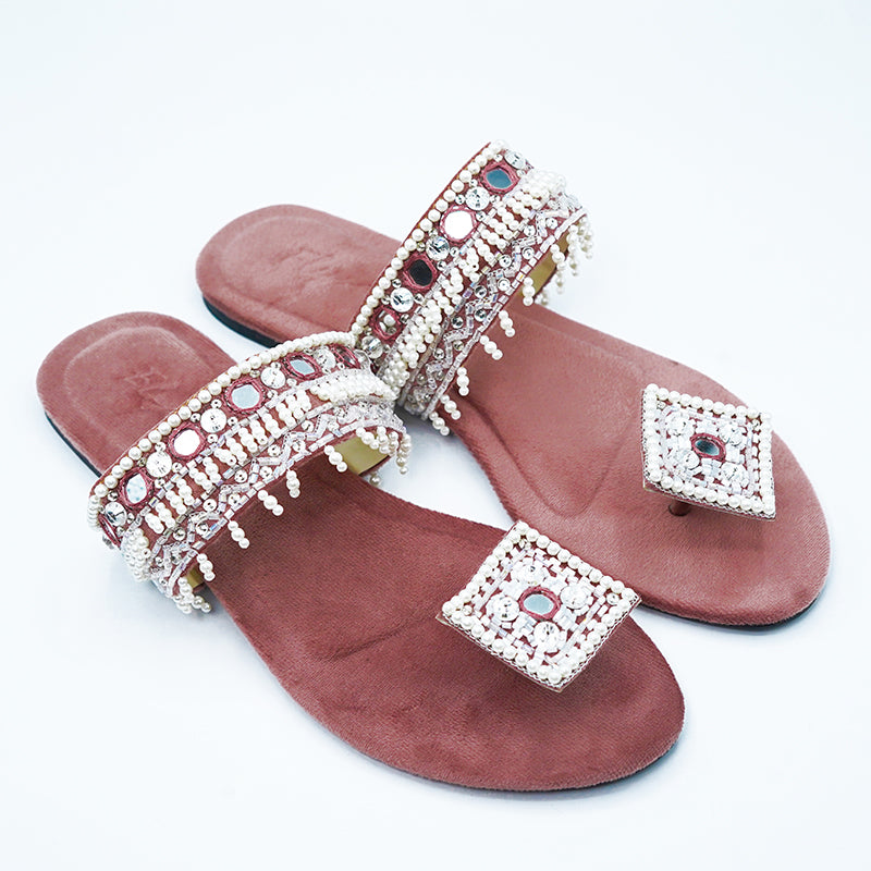 Kolhapuri chappal hot sale online shopping